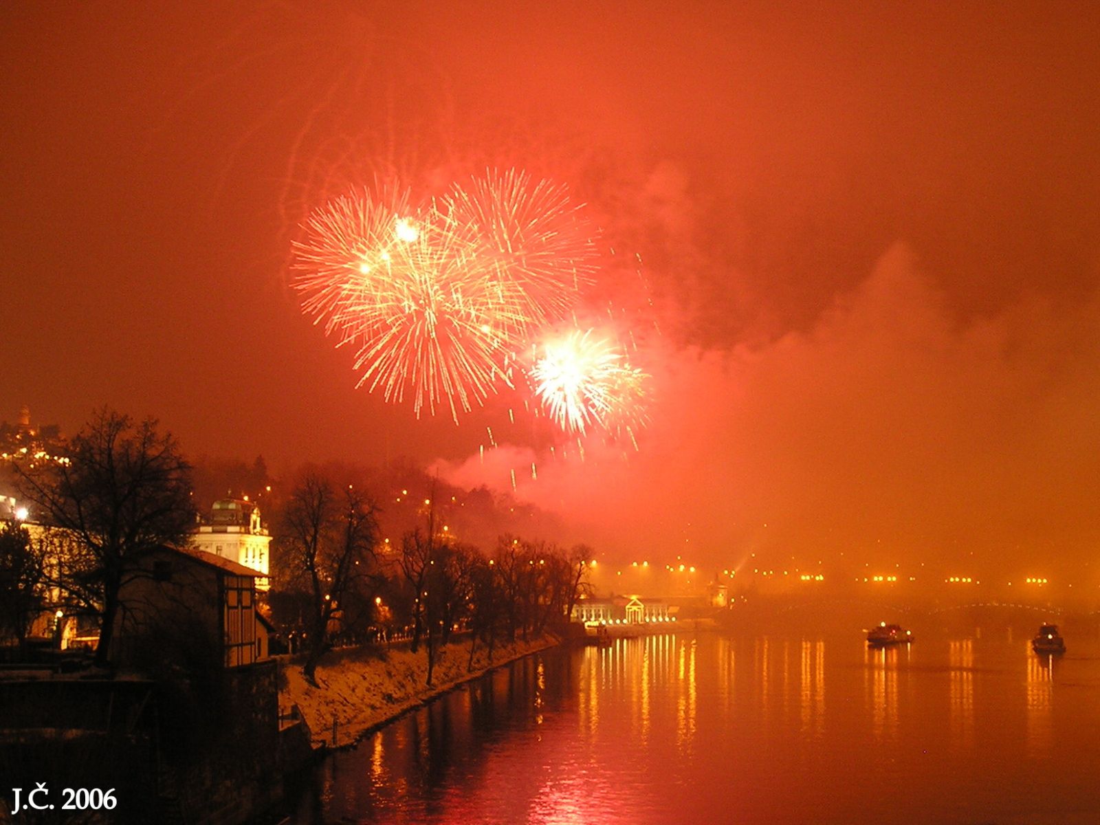 Novoroční ohňostroj Praha 1.1.2006